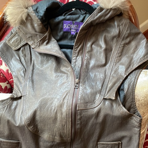 Beautiful lether long vest with fur hoodie - Picture 3 of 5